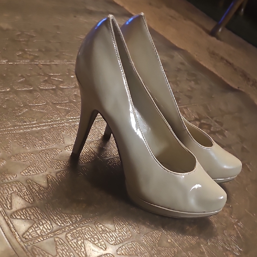 Xappeal Cream Patent Leather Stiletto Heels